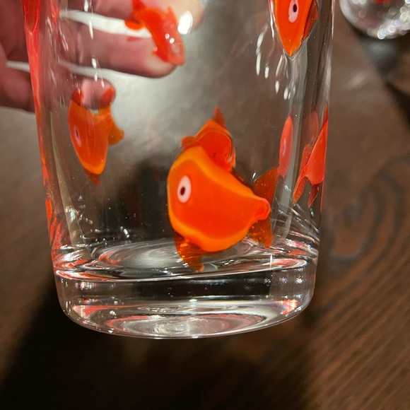 CRATE & BARREL Fused Goldfish Koi Glass Pint Glass. Set of 4. - Picture 3 of 4